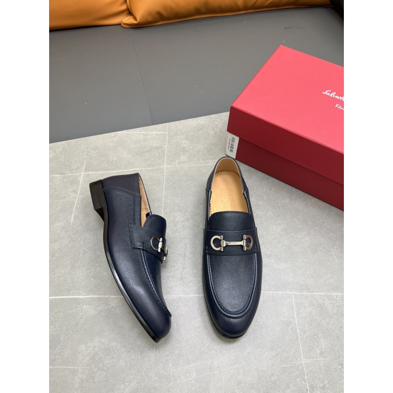 F**di leather shoes